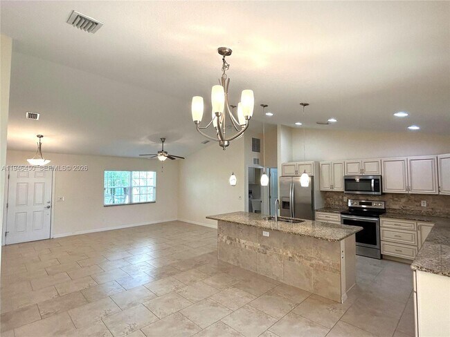 Photo - 3152 Point St