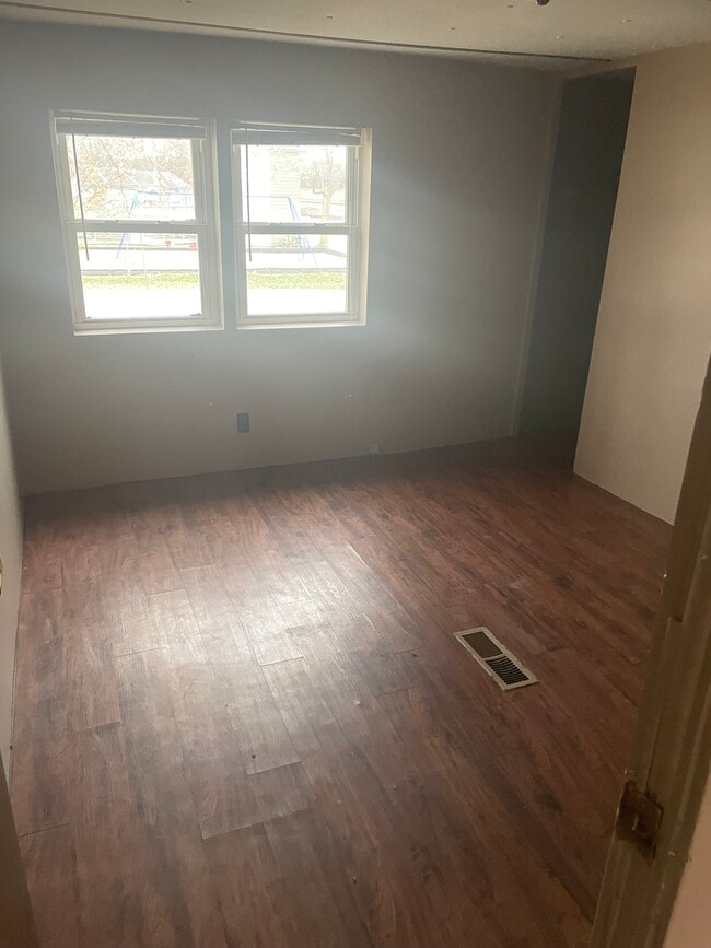 ex bedroom - 4120 Roy St