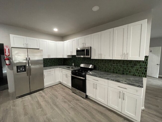 Photo - 4359 Frankford Ave Unidad A