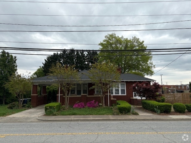 Building Photo - 134 N Cherry St Rental