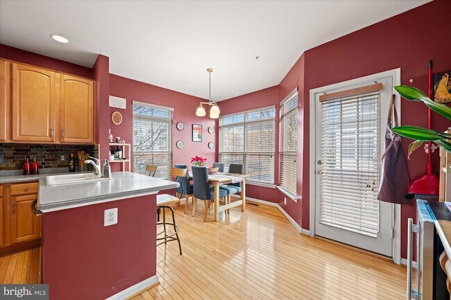 Photo - 210 Cameron Station Blvd