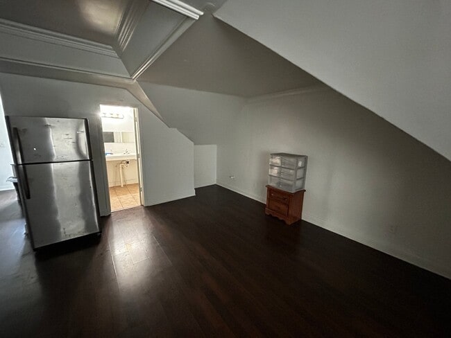 Photo - 320 W Bolivar St