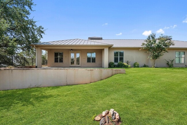 Photo - 129 Hi Valley Unit B