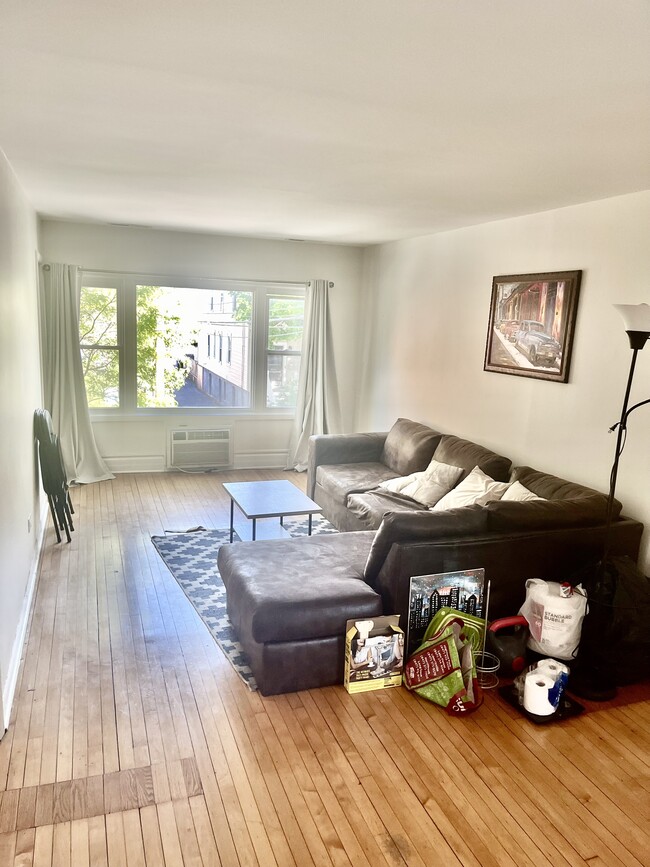 Photo - 3148 N Clifton Ave Unit Clifton  2