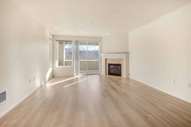 Photo - 1Bd/1Ba Bellevue Condo Unit B112