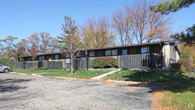 Cedarwood Apartments - Cedarwood Apartments