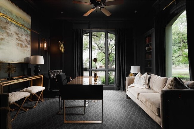 201 Costa Bella Dr