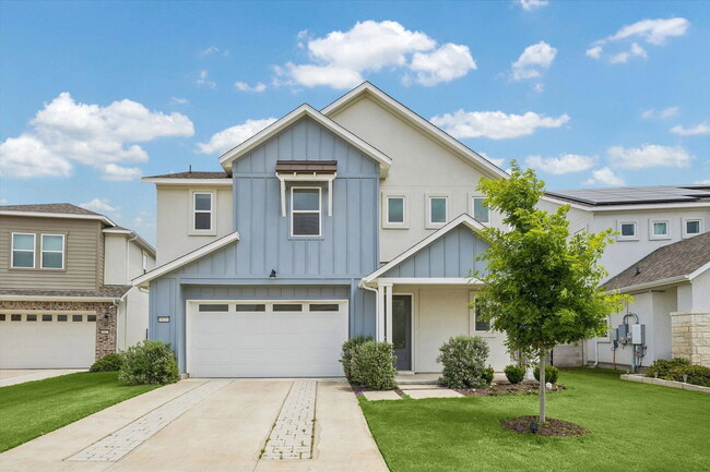 Building Photo - 1021 Chapote Ter