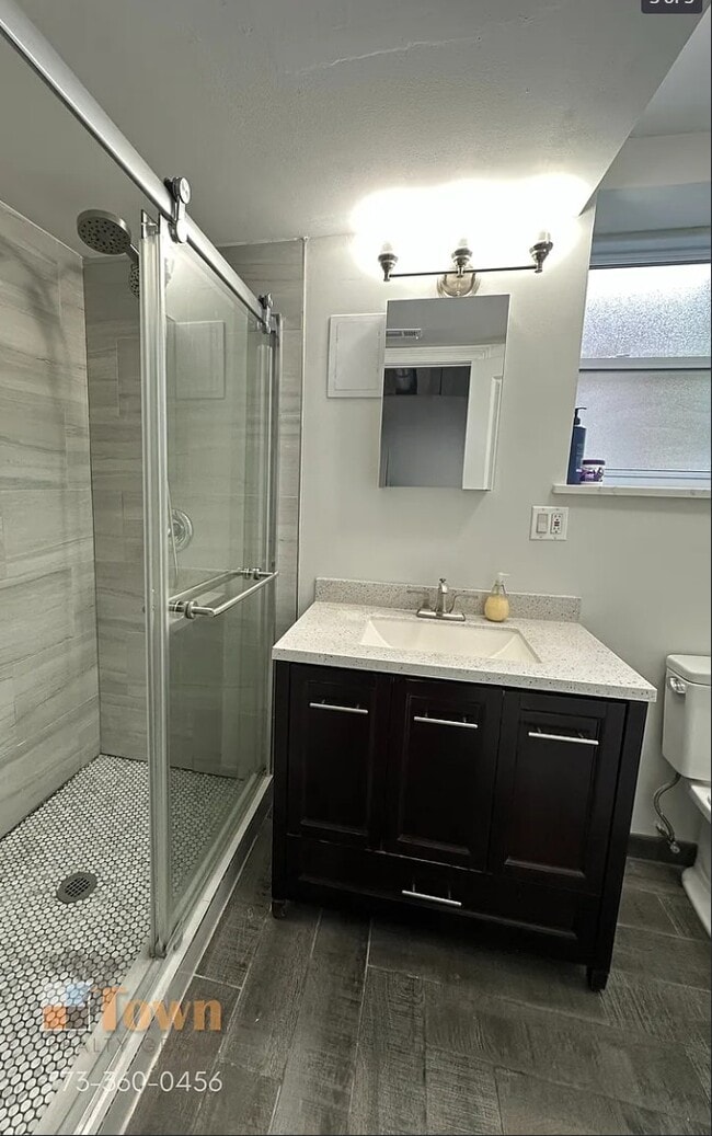 Photo - 5346 N Francisco Ave Unit B1