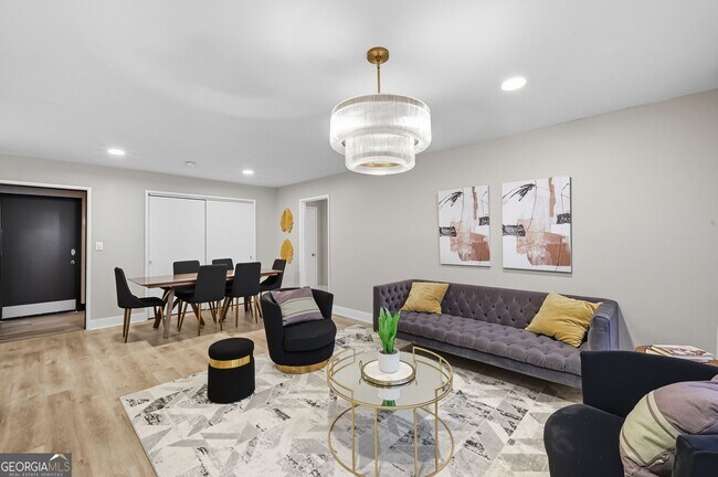 Photo - 3645 Peachtree Rd NE Unit 214