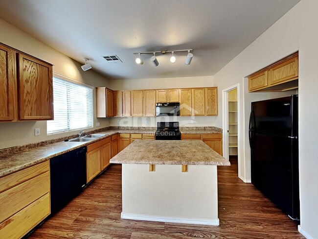 Photo - 2063 S Starling Dr