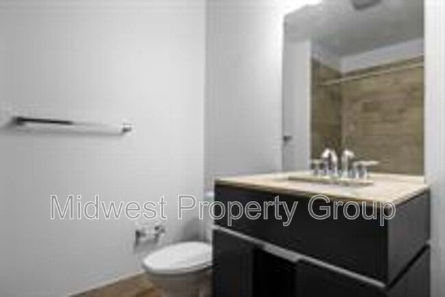 Building Photo - 4244 Chouteau Ave