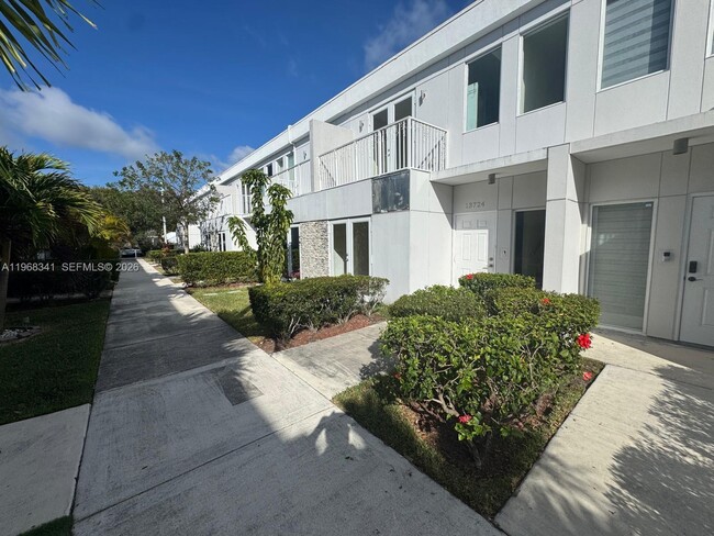 Photo - 13724 SW 259th St