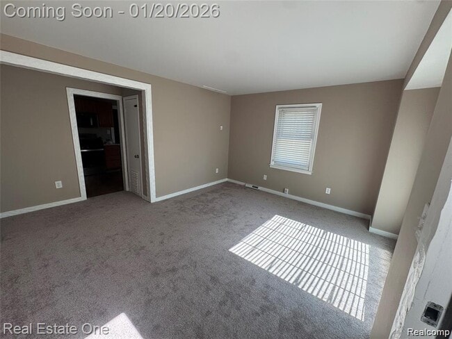 Photo - 26122 Beverly Rd