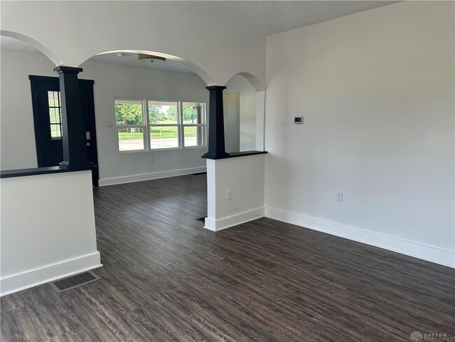 Photo - 2520 Harshman Rd