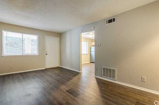 Photo - Waldorf Creek Apartments