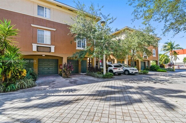 Photo - 2945 NE 185th St