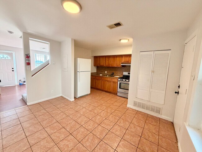 Photo - 813 Fisher Ave