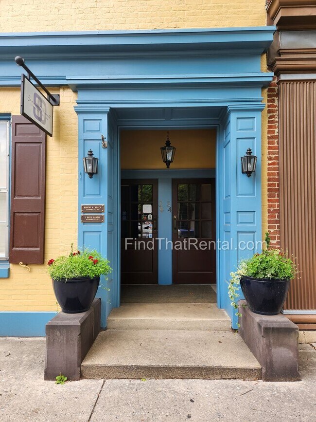 Photo - 34 S Hanover St Unit 34 S Hanover St, Apt 2, Carlisle, PA 17013