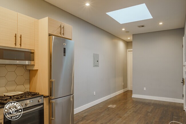 Photo - 54-38 Arnold Ave Unit 3M