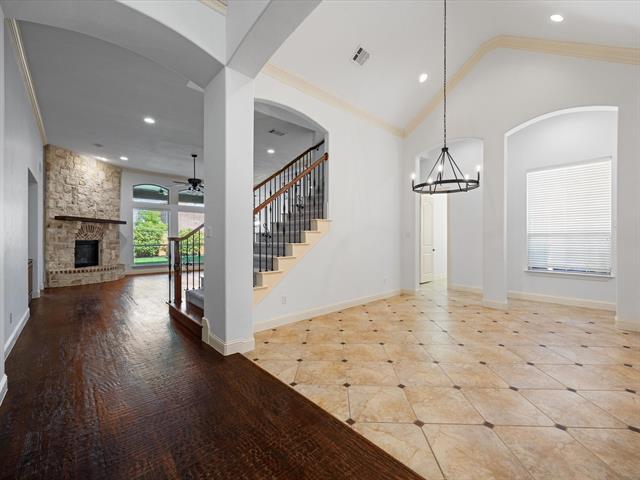 Photo - 2229 Alisa Ln