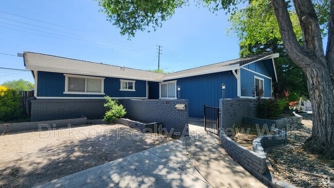 Building Photo - 700 Akard Dr Rental