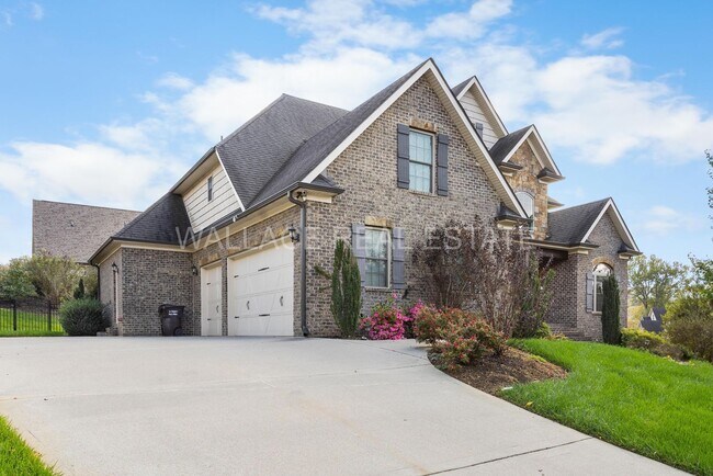 Photo - GORGEOUS 4 BEDROOM IN HARDIN VALLEY!!!!