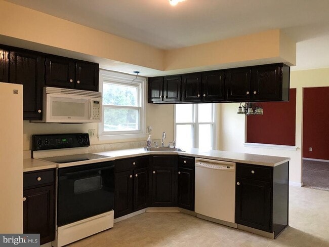 Photo - 2 Corwen Terrace W