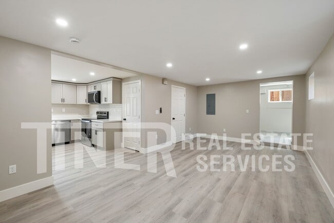201 Fig St