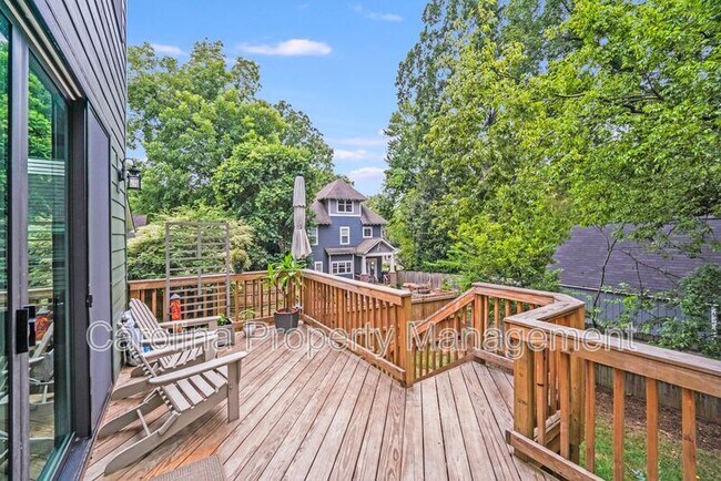 Photo - 1613 N McDowell St