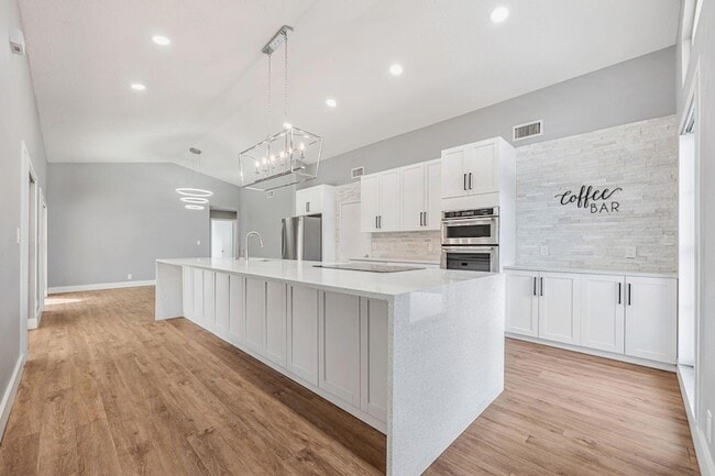 Photo - 21356 Summertrace Cir