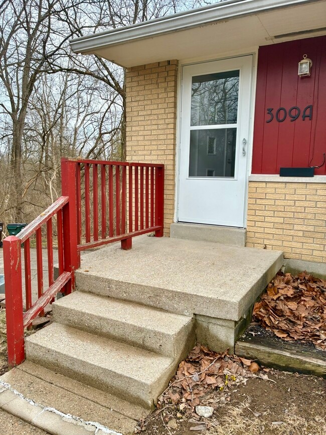 Building Photo - 309 Sandra Dr Unit 309A Sandra Drive