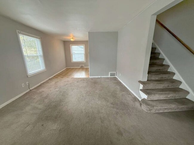 Photo - 2 BED 1 BATH BEAUTIFUL SINGLE FAMILY HOME