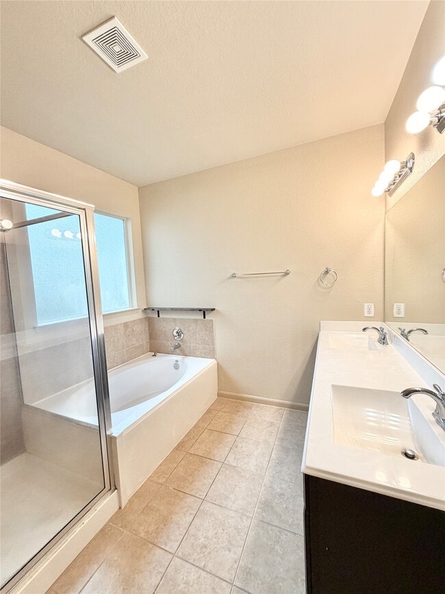 Photo - 25410 Saddlebrook Champion Way