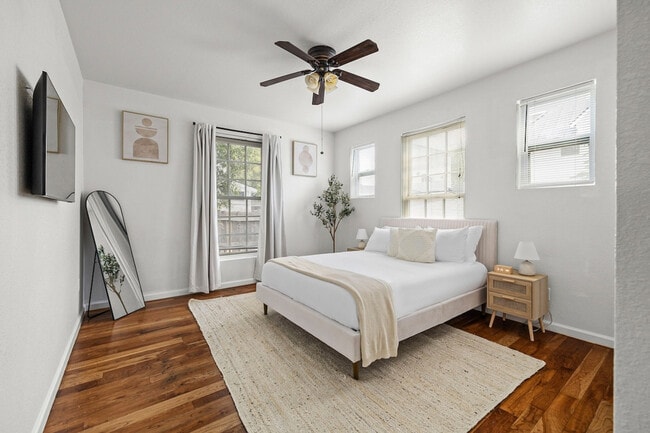 1703 Chicon St Unit SI ID1630384P