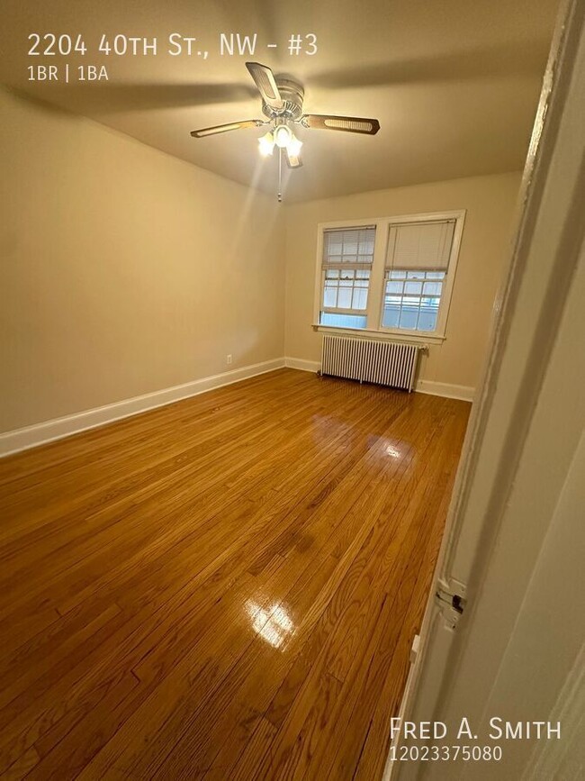 One-Bedroom + Enclosed Porch in Glover Park - One-Bedroom + Enclosed Porch in Glover Park Apartment Unit #3