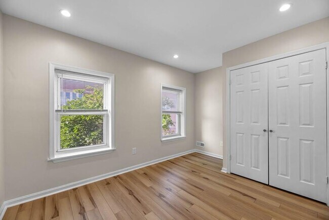Photo - 2042 E Fayette St