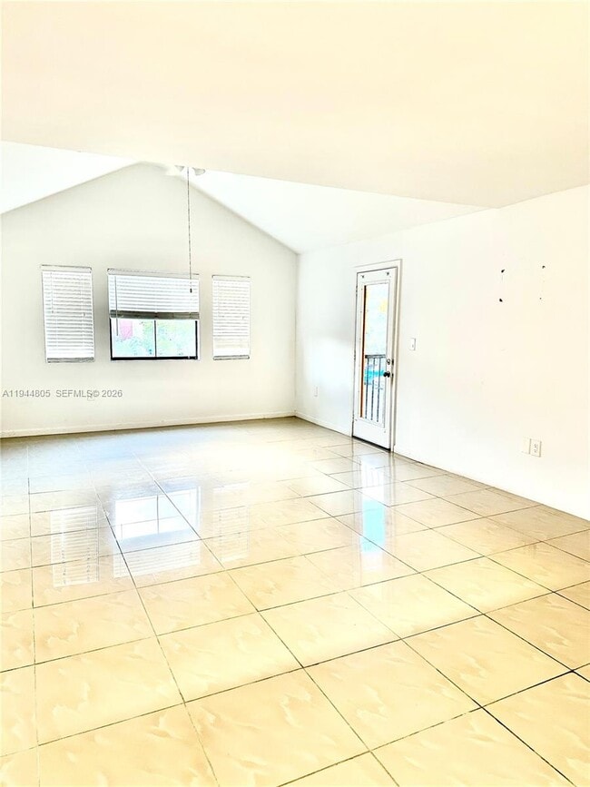 Photo - 10440 SW 156th Ct Unidad 722