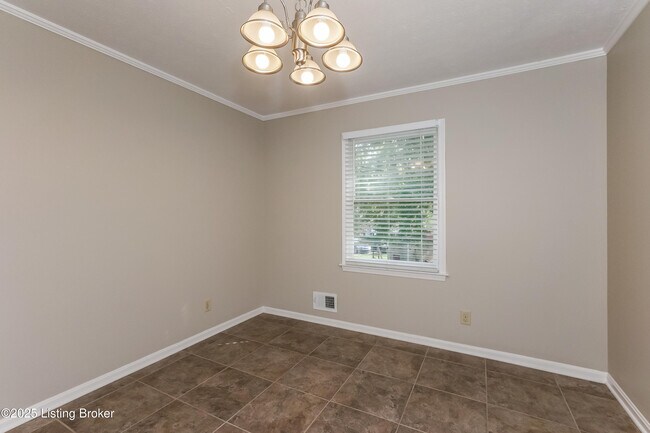 Photo - 8704 4 Oaks Ct