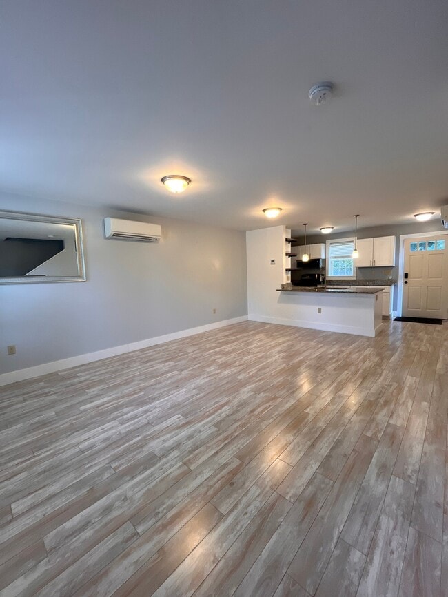 Photo - 20 Bridgham St