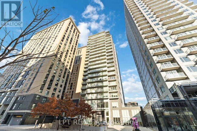 Photo - 111 Champagne Ave S Unité 307