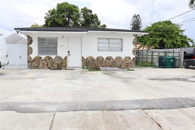 Building Photo - 3144 NW 29th St Unit 1