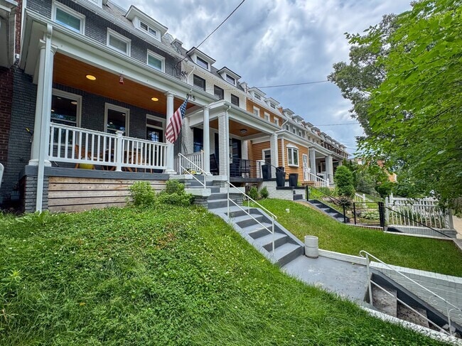 Building Photo - 815 Longfellow St NW Rental
