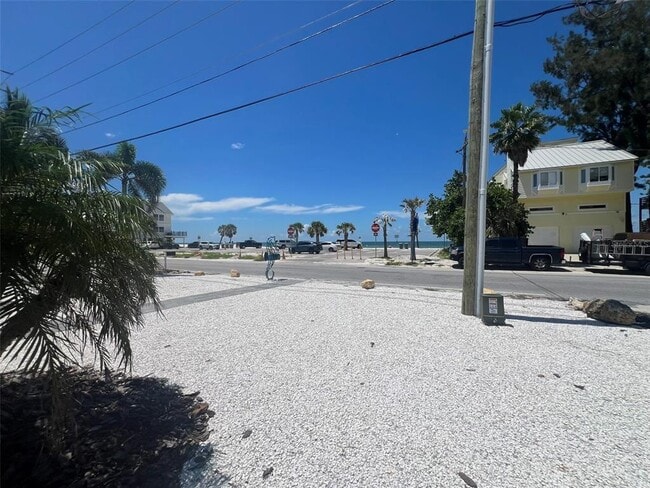 Photo - 5 82nd Ave