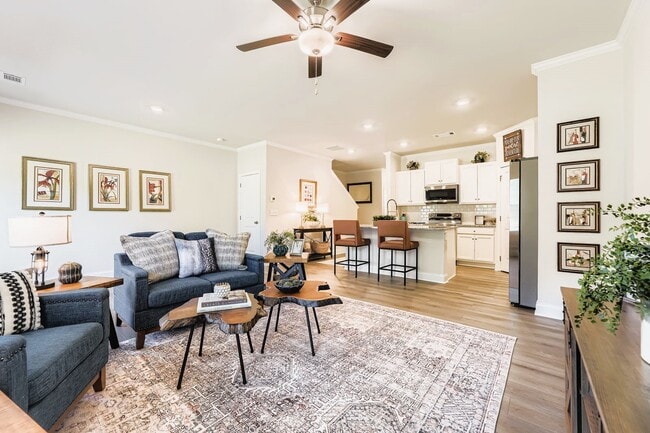 15 Agonia Ln