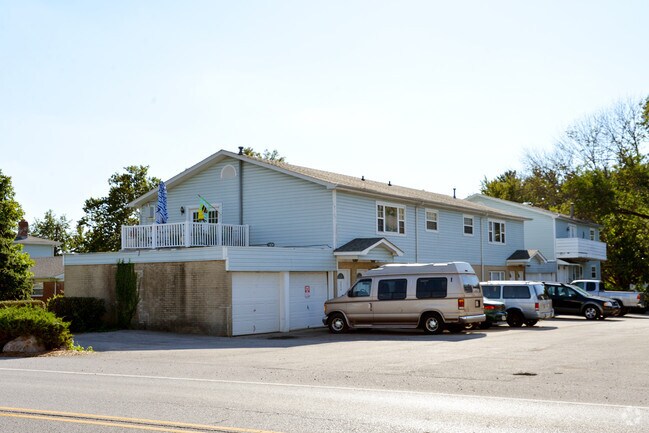 Photo - Guion Creek Apartments