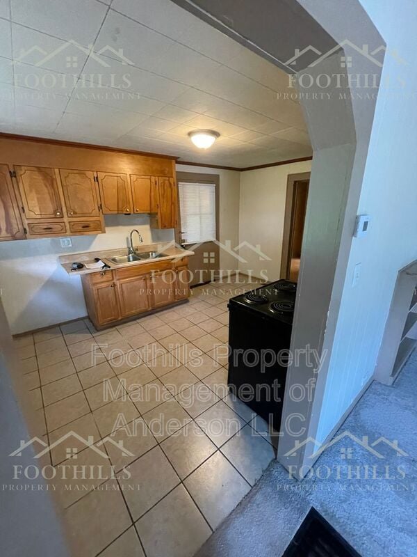 Photo - 209 Farmer St