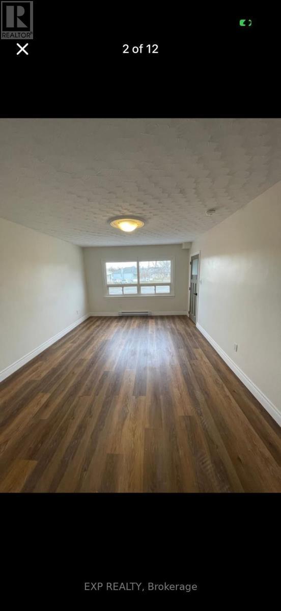 Photo - 185 St George St Unit #2