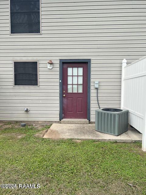 Building Photo - 201 High Meadows Blvd Rental