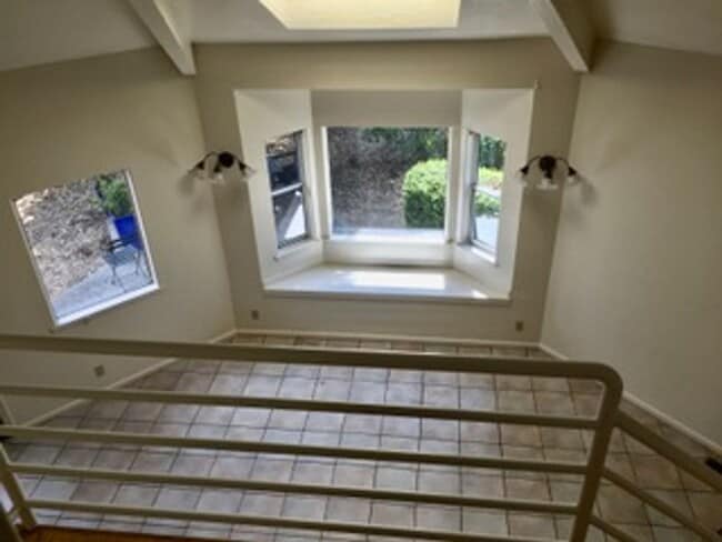Photo - Light-Filled 3bedroom/2bath
